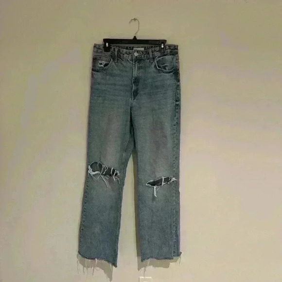 Zara Ripped Light Blue Wash Jean US 10 Like New - Picture 1 of 2